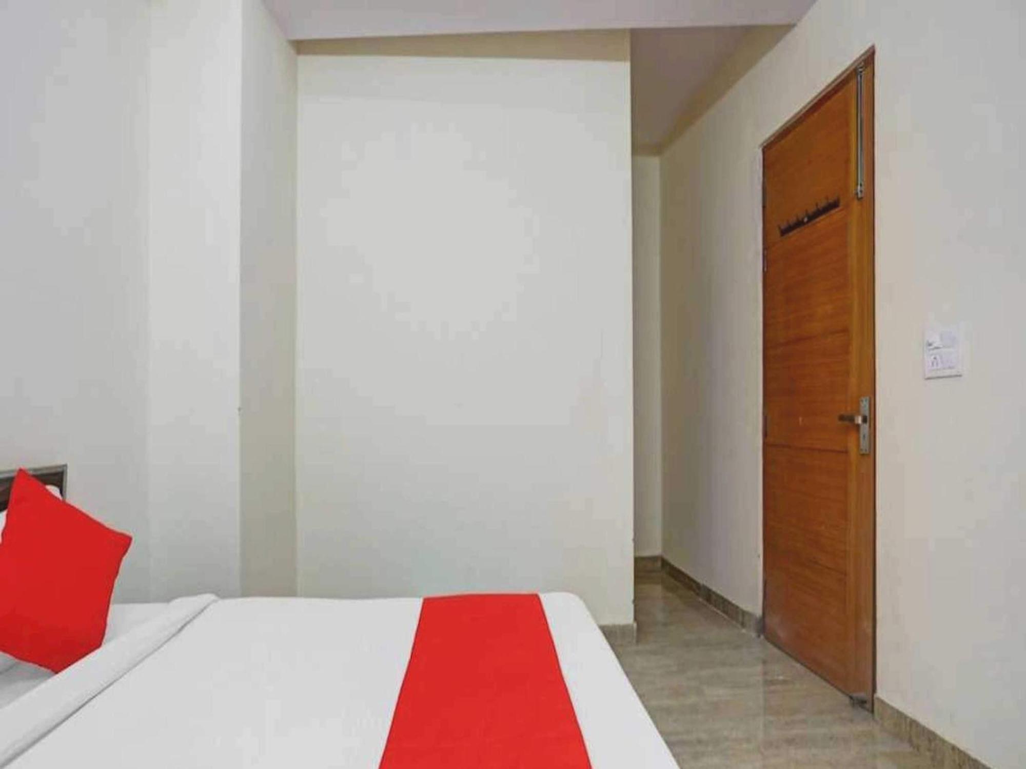Hotel Sky Bird Bhauli Zewnętrze zdjęcie