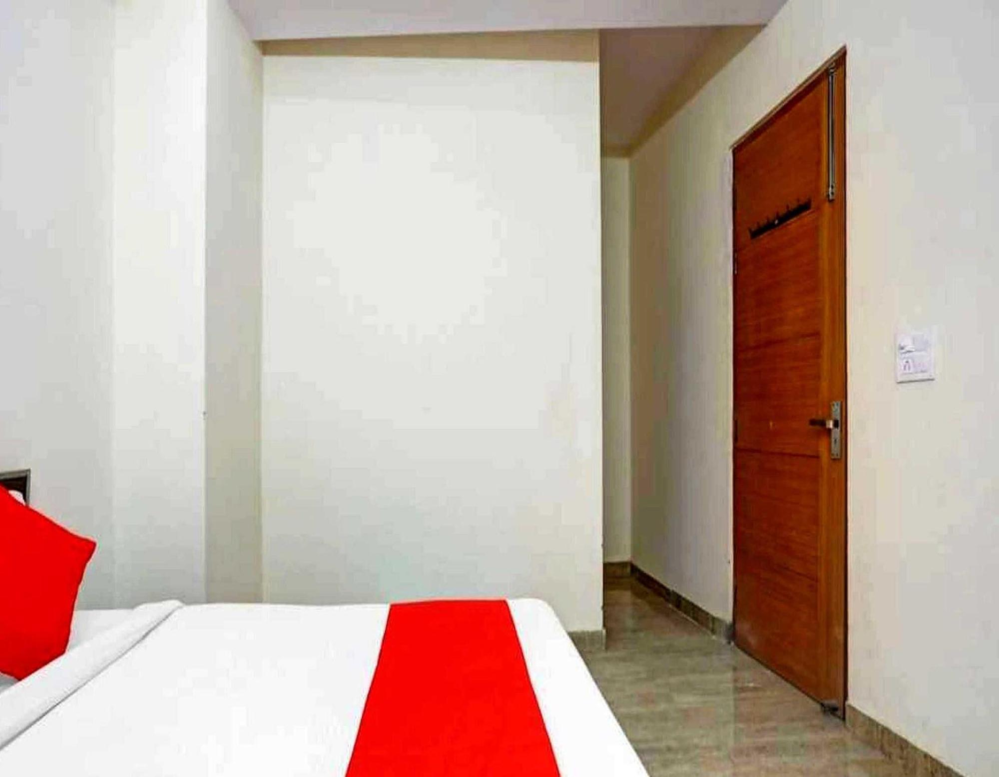Hotel Sky Bird Bhauli Zewnętrze zdjęcie