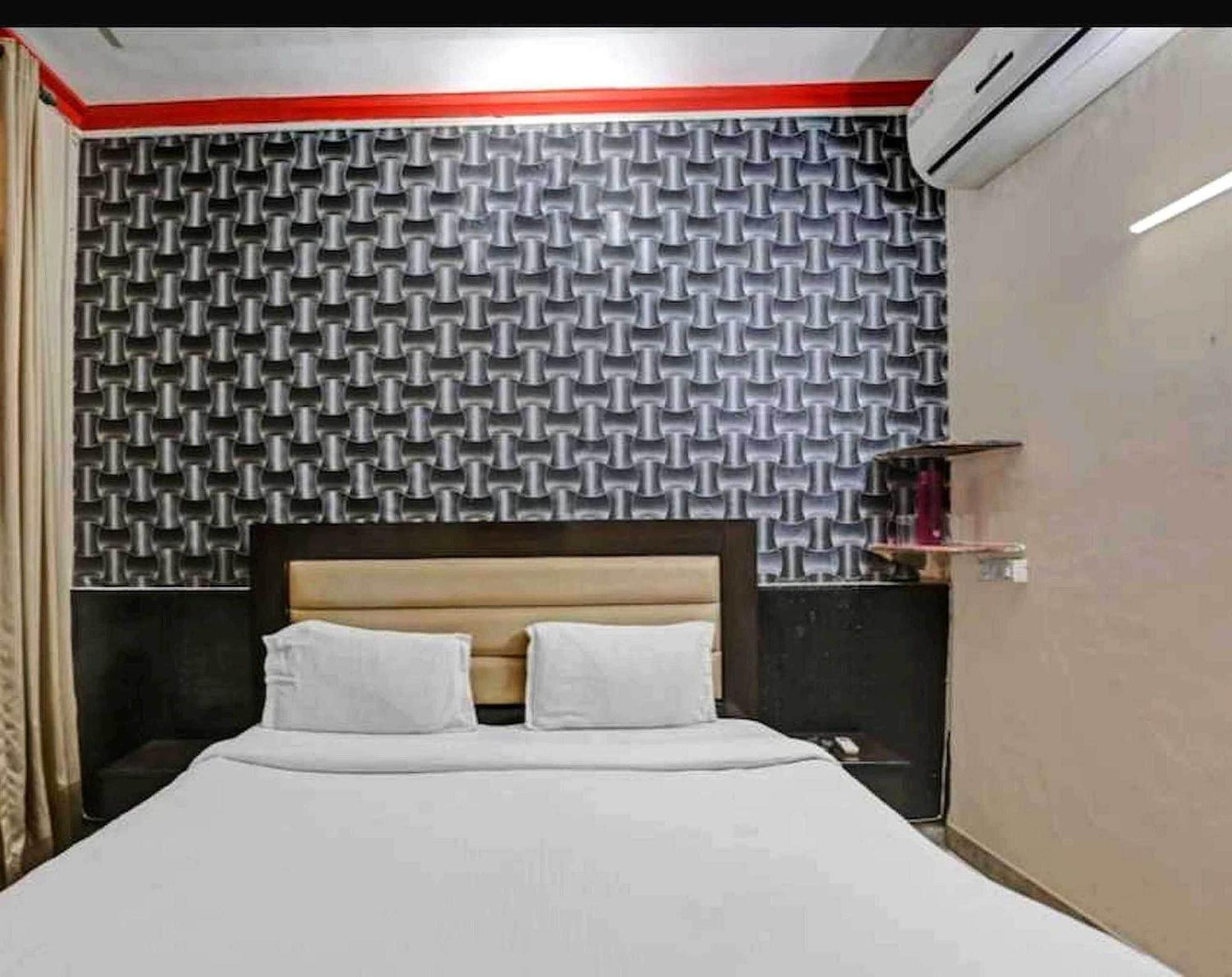 Hotel Sky Bird Bhauli Zewnętrze zdjęcie