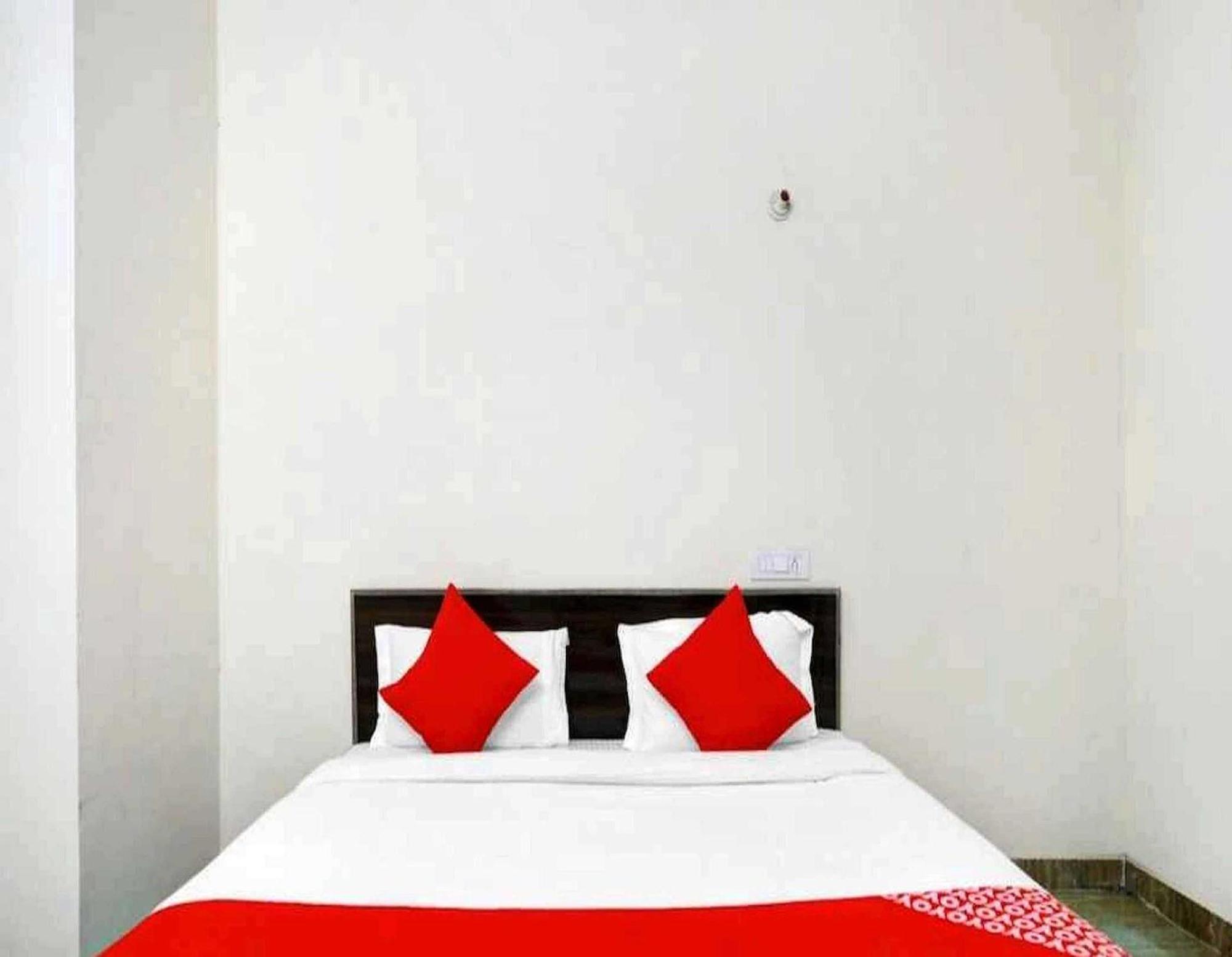 Hotel Sky Bird Bhauli Zewnętrze zdjęcie